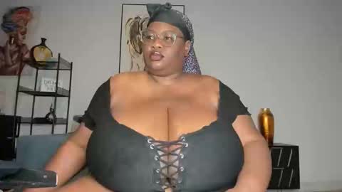 sexyblackhugetits online show from November 17, 2025, 1:06 pm