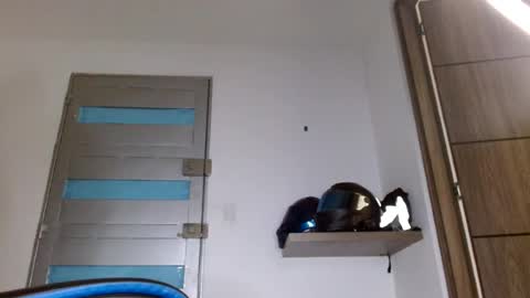 Snapshot of sexyboy_bigclit chatting on July 14, 2026, 12:33 pm Iker online show from July 14, 2026, 12:33 pm
