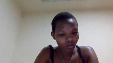 Snapshot of sexybrown14 chatting on September 16, 2025, 9:43 am Essy online show from September 16, 2025, 9:43 am
