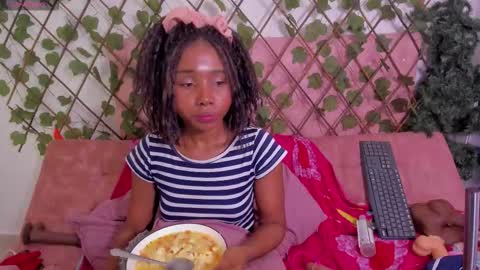 sofia online show from March 1, 2026, 9:50 pm