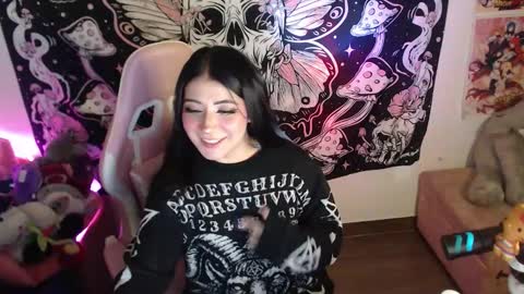 Carrie online show from December 1, 2025, 8:19 am