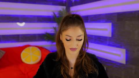 Celline online show from November 29, 2025, 5:32 am