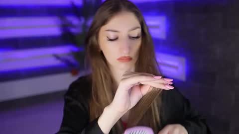 Celline online show from December 23, 2025, 5:16 am