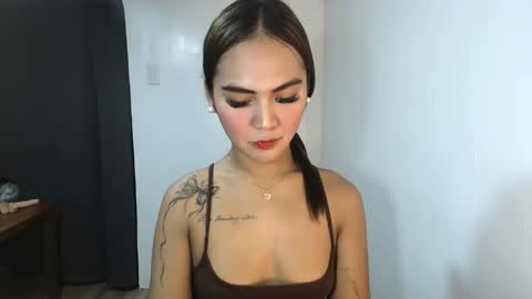 Snapshot of sexycheskax18 chatting on May 1, 2026, 7:46 am pretty Cheska online show from May 1, 2026, 7:46 am