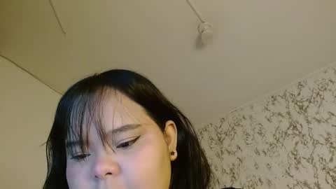 Eva online show from December 15, 2025, 6:12 pm