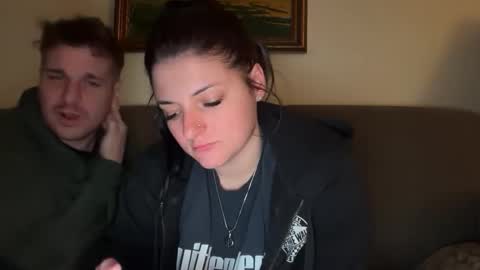 sexycouple41110 online show from February 10, 2026, 3:21 am