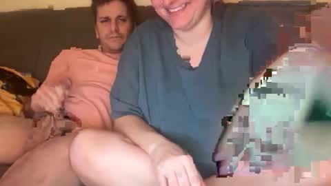 sexycouple41110 online show from March 26, 2026, 3:56 am