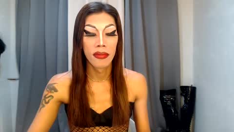 Snapshot of sexydevine_34 chatting on January 13, 2025, 7:42 pm Devine online show from January 13, 2025, 7:42 pm