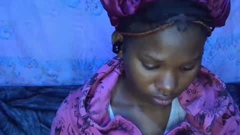 sexydoll002 online show from November 4, 2025, 2:32 am