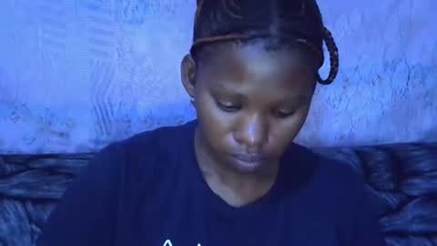 sexydoll002 online show from November 18, 2025, 5:23 am