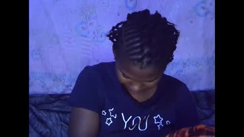 sexydoll002 online show from December 1, 2025, 7:41 pm