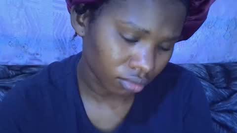 sexydoll002 online show from December 3, 2025, 5:59 am