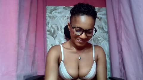 Snapshot of sexydoll32 chatting on July 14, 2026, 10:26 pm sexydoll32 online show from July 14, 2026, 10:26 pm