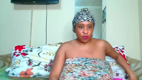 sexyebonylove89 online show from April 12, 2026, 2:27 am
