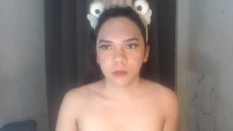 TYRA 3 online show from February 17, 2026, 4:31 am