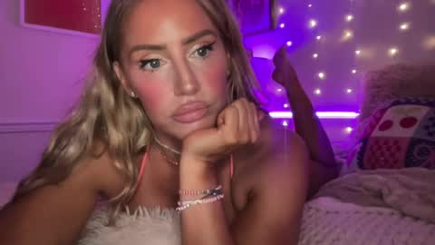 Snapshot of sexygoodvibebabe69 chatting on July 3, 2026, 11:16 am Ashley Love online show from July 3, 2026, 11:16 am