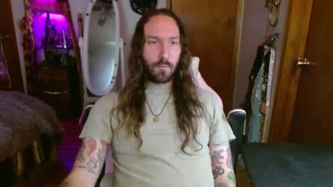 sexyhippieman117 online show from September 10, 2025, 7:03 pm