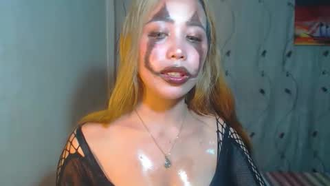 jeanken and jelian online show from October 31, 2025, 7:48 pm