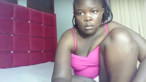 sexyidah online show from October 31, 2025, 2:51 pm