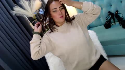 Snapshot of sexyjeanniecuntcums chatting on December 11, 2024, 3:58 pm JENNY online show from December 11, 2024, 3:58 pm