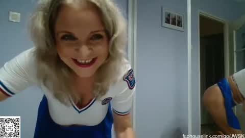 Jenny online show from June 1, 2026, 12:40 pm