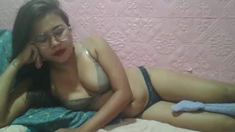 sexyjessa20 online show from April 15, 2026, 6:04 pm