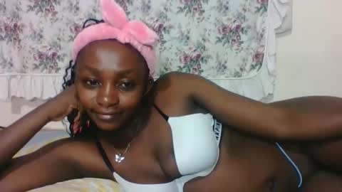Snapshot of sexyjoane chatting on February 8, 2025, 6:44 pm JOAN online show from February 8, 2025, 6:44 pm