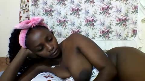 Snapshot of sexyjoane chatting on February 12, 2025, 4:01 am JOAN online show from February 12, 2025, 4:01 am