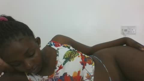 Snapshot of sexyjoane chatting on March 5, 2025, 8:10 pm JOAN online show from March 5, 2025, 8:10 pm