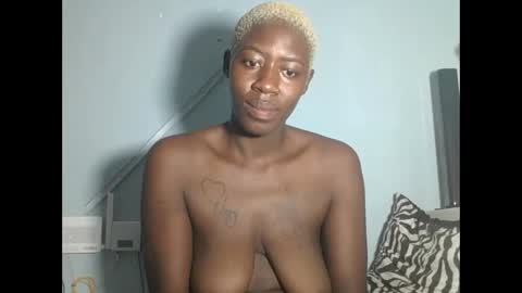 Snapshot of sexykitty48 chatting on February 5, 2025, 6:48 pm FENNY online show from February 5, 2025, 6:48 pm