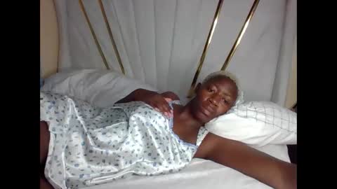 FENNY online show from November 25, 2025, 7:52 am