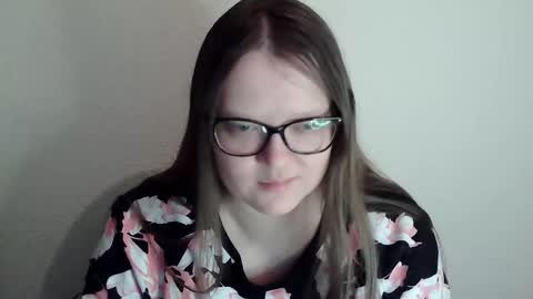 Kate online show from December 10, 2024, 1:55 pm