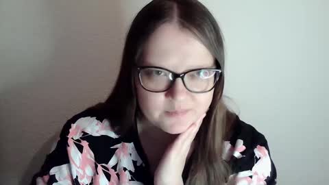 Kate online show from December 14, 2024, 4:52 pm