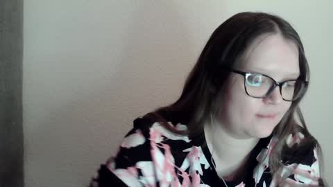 Kate online show from December 31, 2024, 10:23 pm