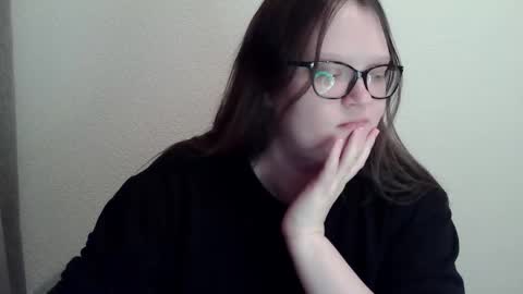 Kate online show from February 20, 2025, 4:07 am