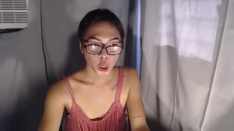 Laylia3 online show from November 30, 2025, 7:12 am