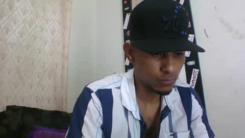 Snapshot of sexyleon69 chatting on April 21, 2026, 5:28 pm Sexy leon online show from April 21, 2026, 5:28 pm