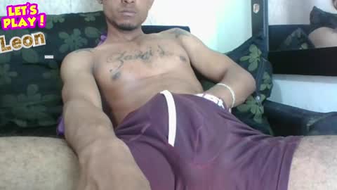 Snapshot of sexyleon69 chatting on May 25, 2026, 11:44 pm Sexy leon online show from May 25, 2026, 11:44 pm