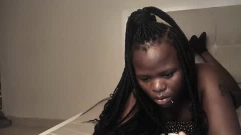 lily online show from October 13, 2025, 3:06 am