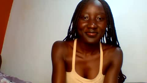 sexylucia5 online show from May 19, 2026, 9:43 pm