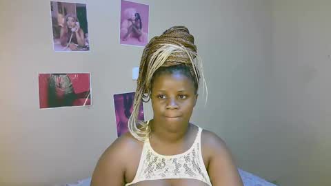 sexylucy33 online show from March 8, 2026, 11:19 pm