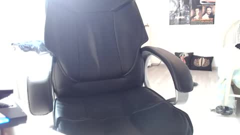 Vincent Vega online show from March 11, 2025, 12:17 pm