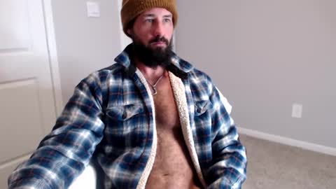 Snapshot of sexymanmk26 chatting on December 27, 2024, 1:07 pm lets go private im ready to play pvt cum online show from December 27, 2024, 1:07 pm