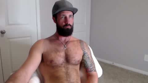 Snapshot of sexymanmk26 chatting on February 5, 2025, 10:44 pm lets go private im ready to play pvt cum online show from February 5, 2025, 10:44 pm