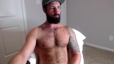 Snapshot of sexymanmk26 chatting on February 9, 2025, 12:52 pm lets go private im ready to play pvt cum online show from February 9, 2025, 12:52 pm