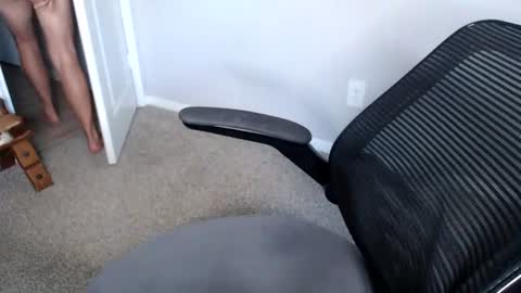 Snapshot of sexymanmk26 chatting on July 5, 2026, 2:46 pm lets go private im ready to play pvt cum online show from July 5, 2026, 2:46 pm