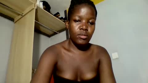 Snapshot of sexymelanin001 chatting on October 18, 2025, 7:25 pm sexymelanin001 online show from October 18, 2025, 7:25 pm