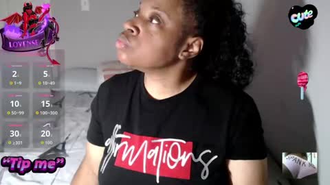 SexyMona online show from November 9, 2025, 7:39 am