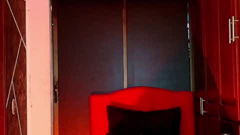 Snapshot of sexynaf chatting on February 5, 2025, 10:22 pm N A F online show from February 5, 2025, 10:22 pm