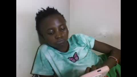 Snapshot of sexyneedle22 chatting on February 19, 2025, 7:38 pm VIVIAN online show from February 19, 2025, 7:38 pm